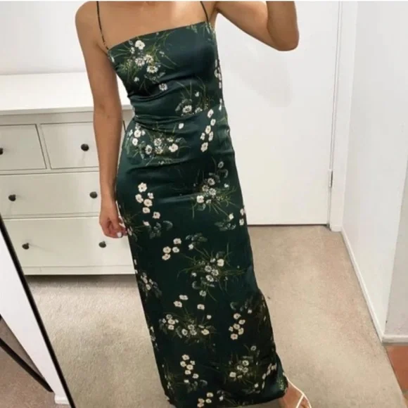 Reformation Frankie Silk Dress in Green - Picture 4 of 8